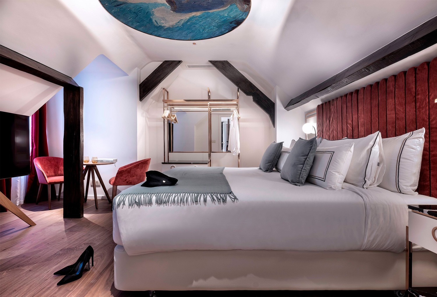 https://decostudio.com/en/our-projects/hotel-melia-colbert/