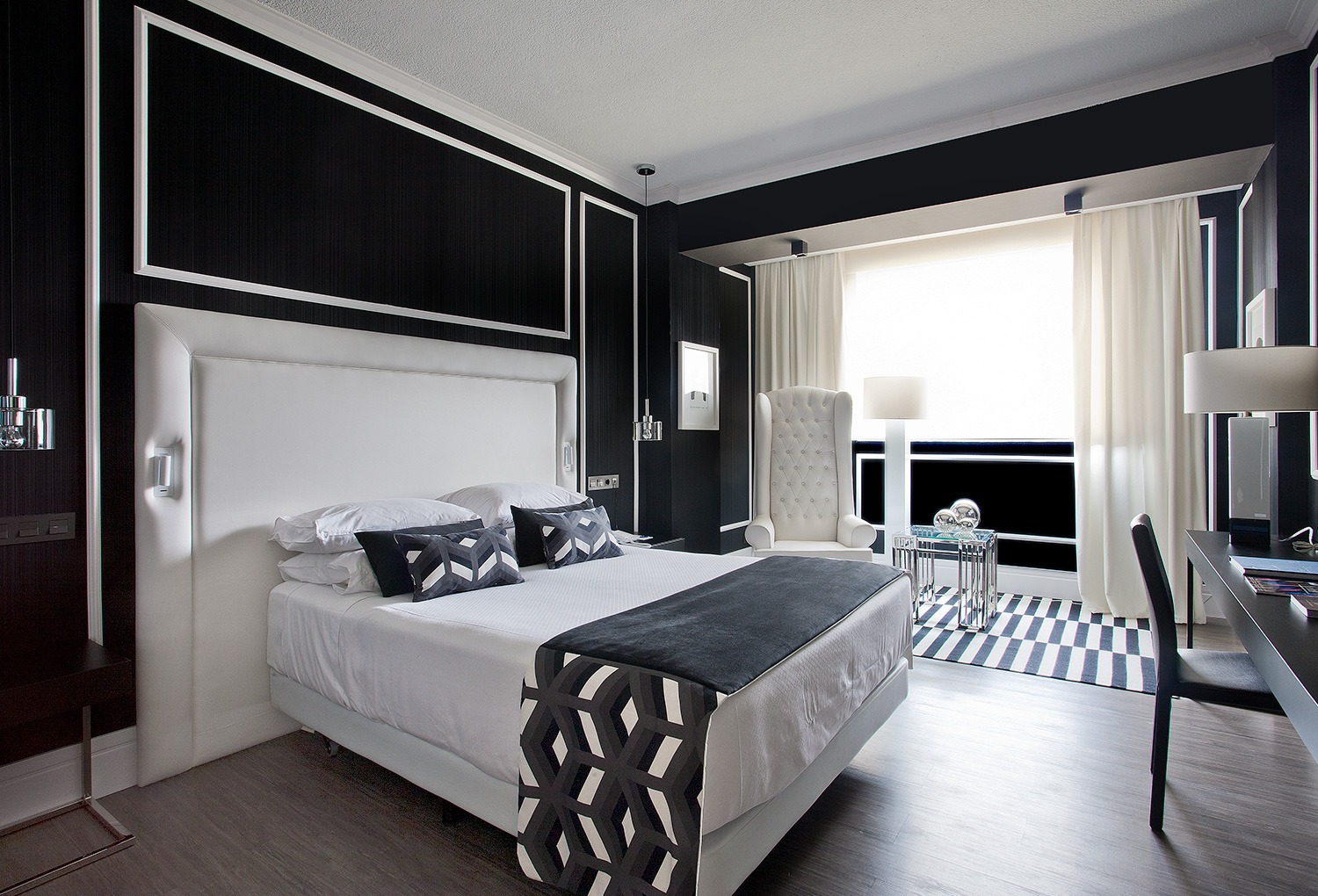 https://decostudio.com/en/our-projects/hotel-3-reyes/